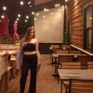 Meet your Posher, Anna